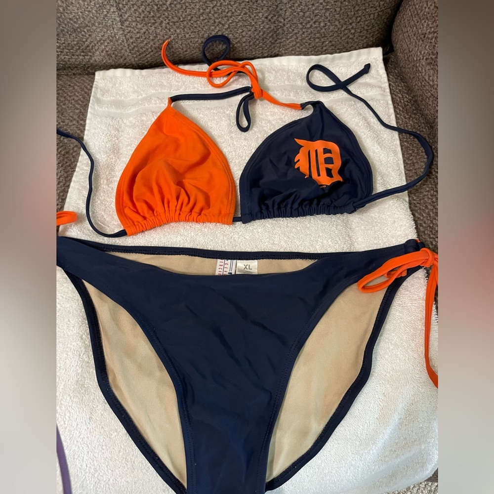 Detroit Tiger bikini. Nice blue and orange color with logo.